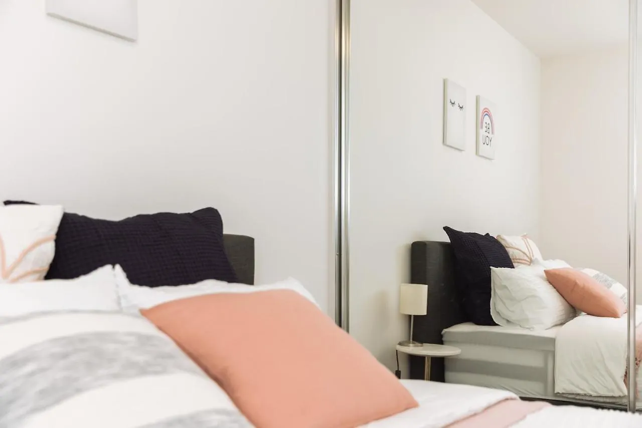 Airtrip Apartments At South Brisbane