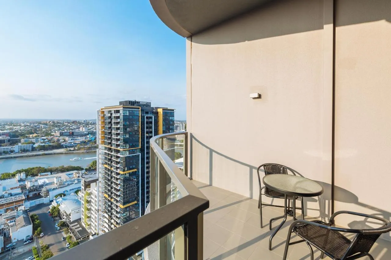 Airtrip Apartments At South Brisbane
