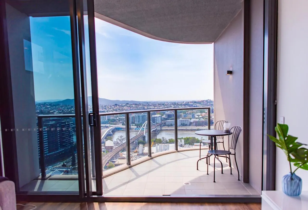 Airtrip Apartments At South Brisbane Australia